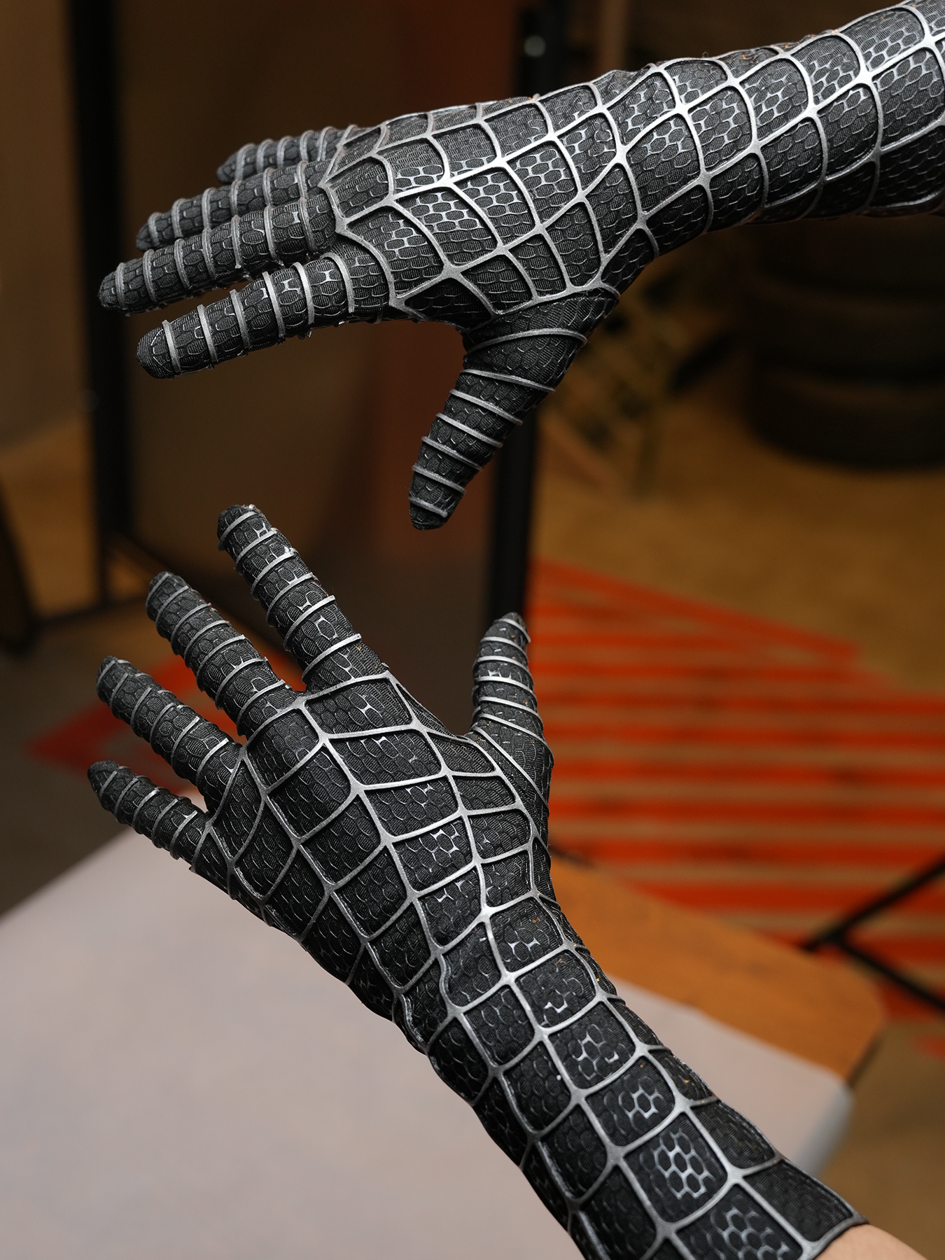 Xmas Hero Box: OG Black Mask & Gloves