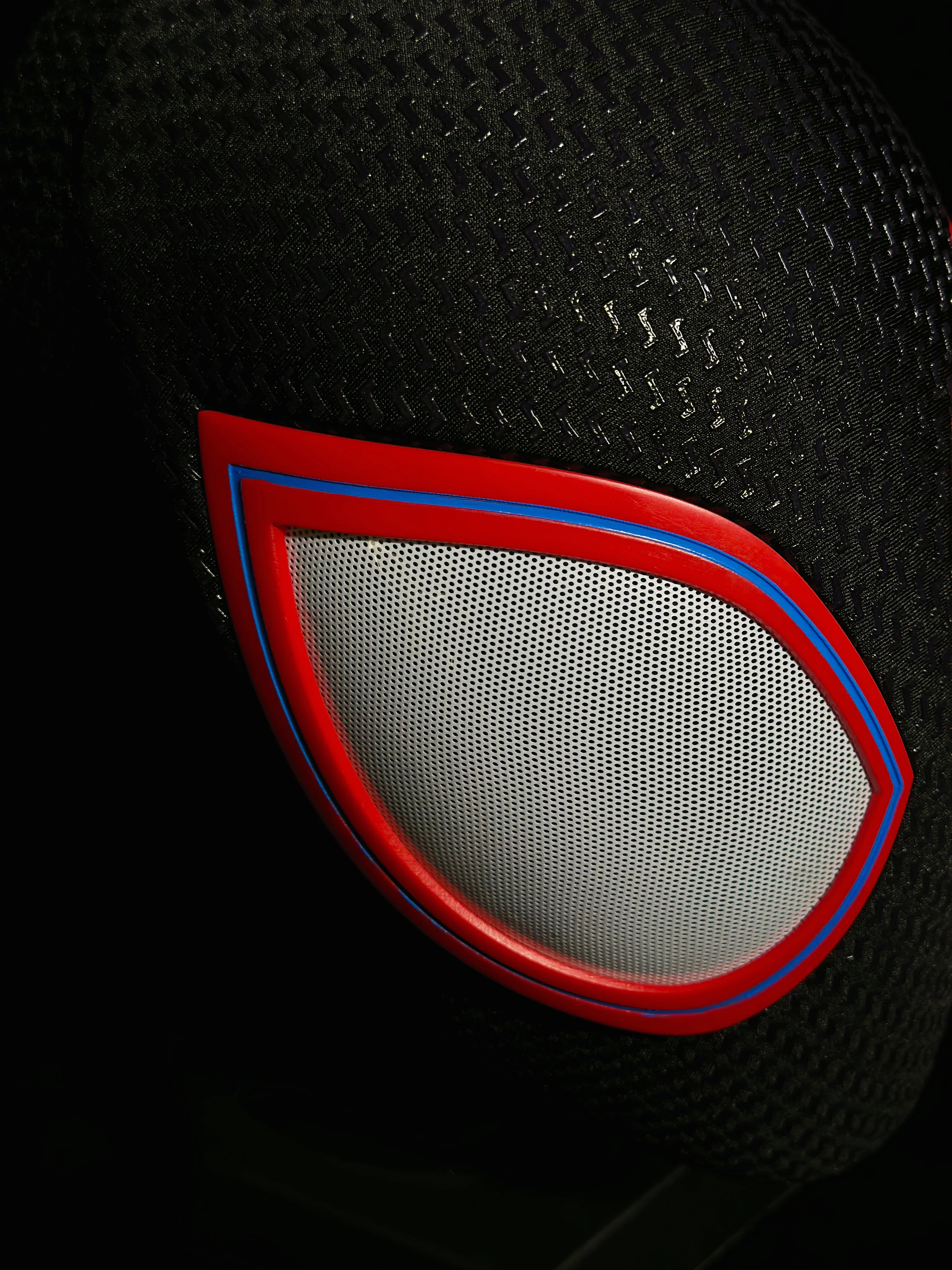 Big Lenses Black&Red Face Shell Mask – joyydesign