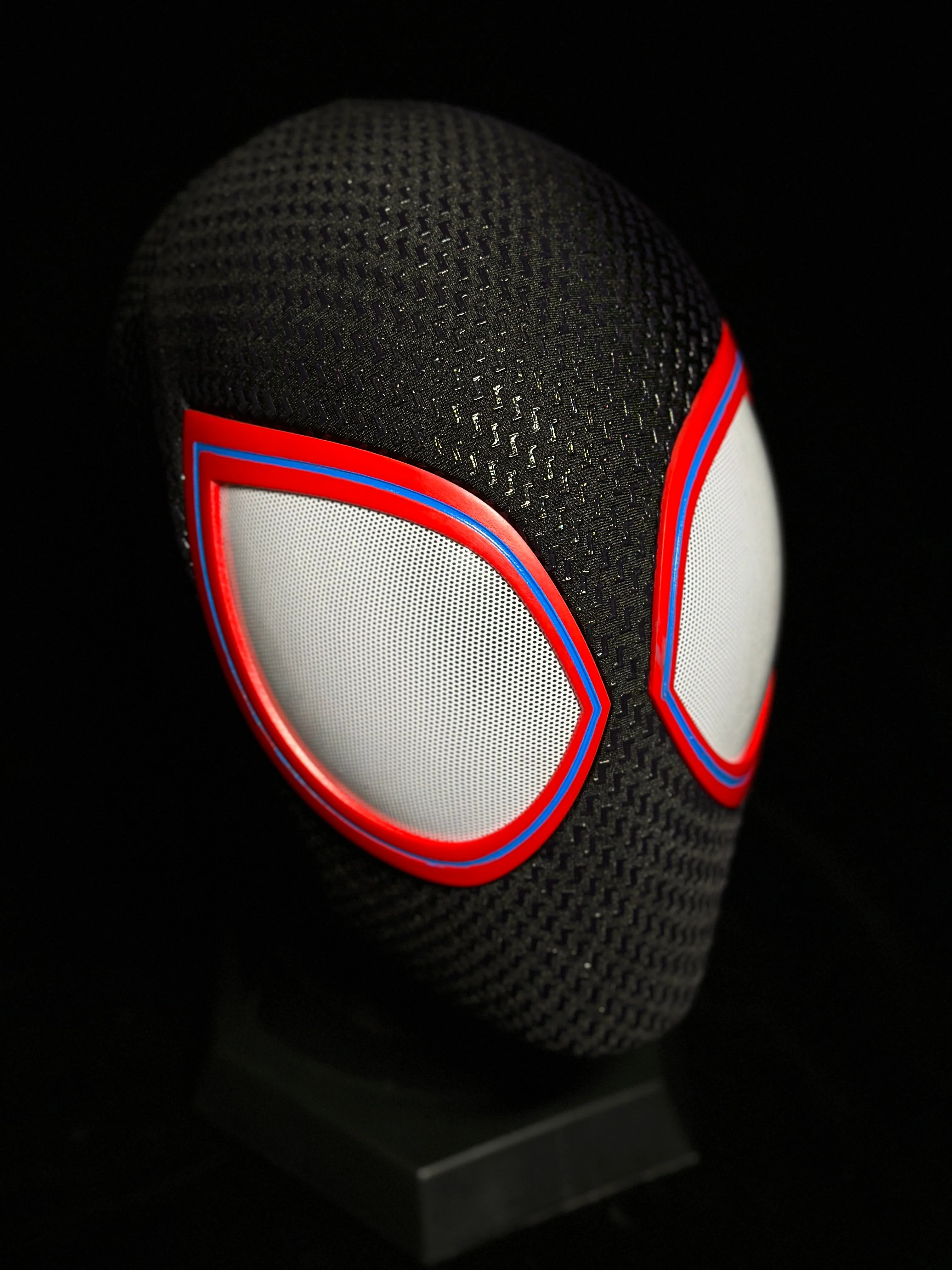 Big Lenses Black&Red Face Shell Mask – joyydesign
